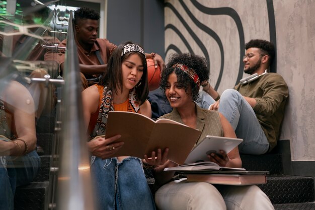 Wpływ literatury na dialog międzykulturowy w globalnym świecie