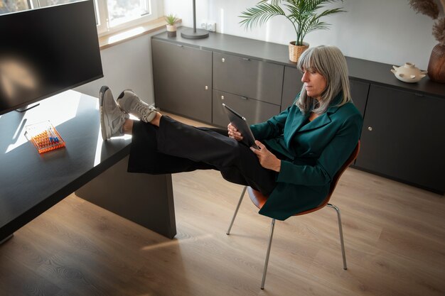 Sztuka personalizacji wnętrz: Jak nowoczesne technologie zmieniają nasze przestrzenie życiowe